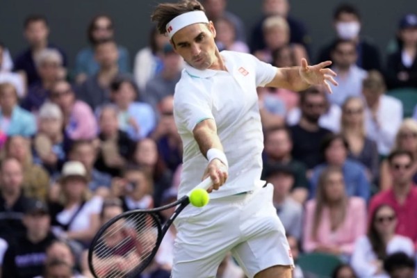Tennis practice partner in Glen Waverley tennis Club image